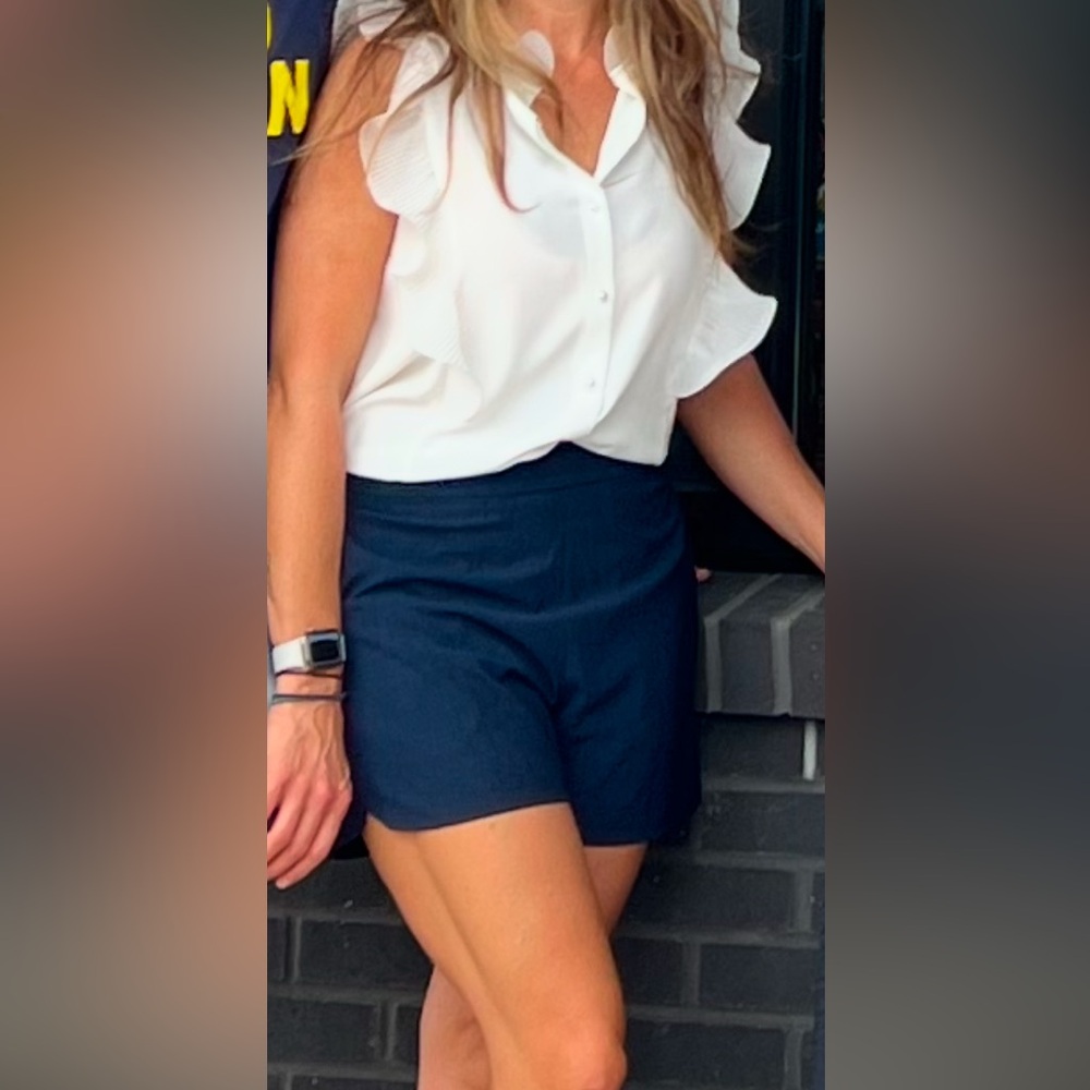 Lululemon Athletica Navy High Waist Shorts size 8 M